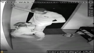 Evde Kocası Varken Gizli Kameraya Yakalanıyor